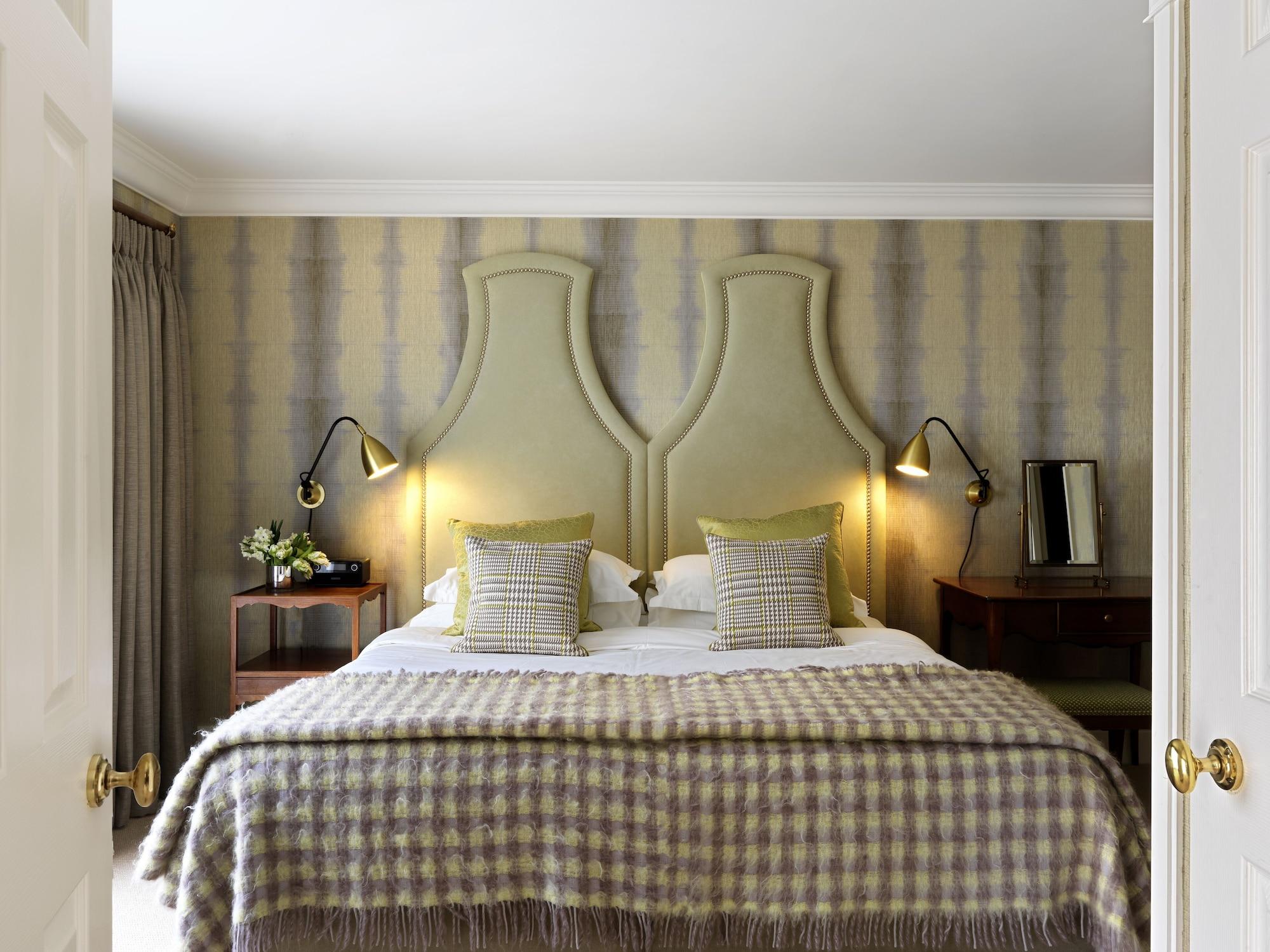 The Vineyard Hotel & Spa Newbury  Exterior photo