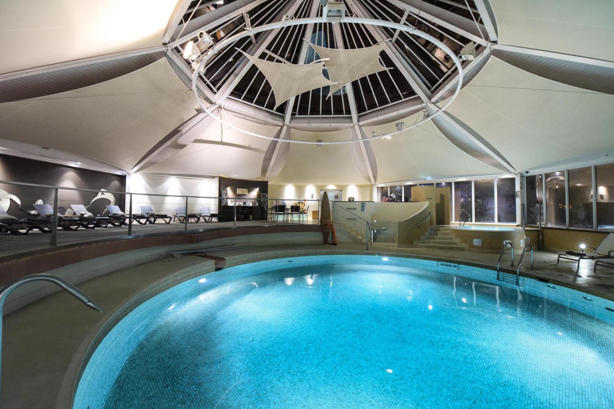 The Vineyard Hotel & Spa Newbury  Exterior photo