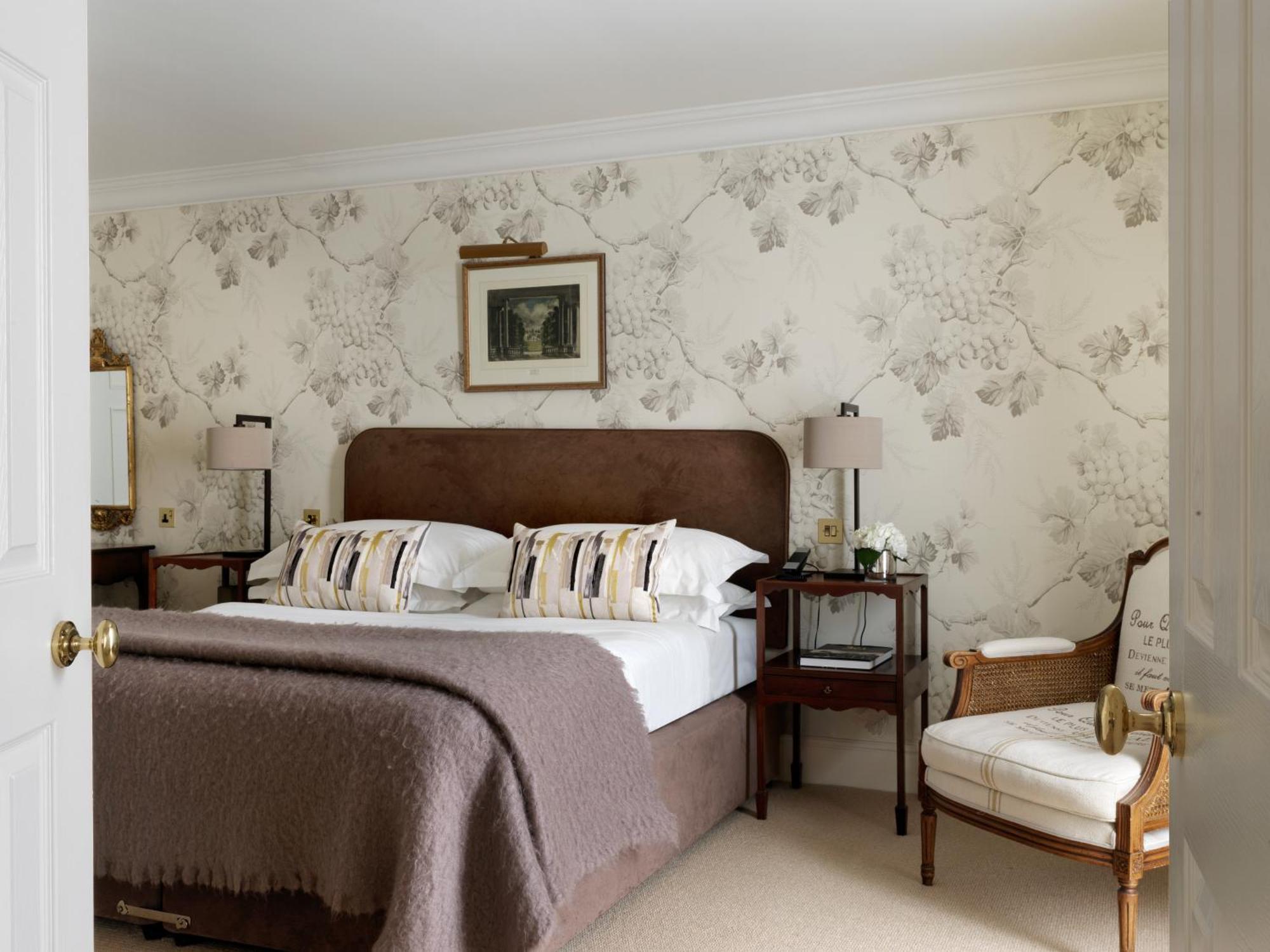 The Vineyard Hotel & Spa Newbury  Exterior photo