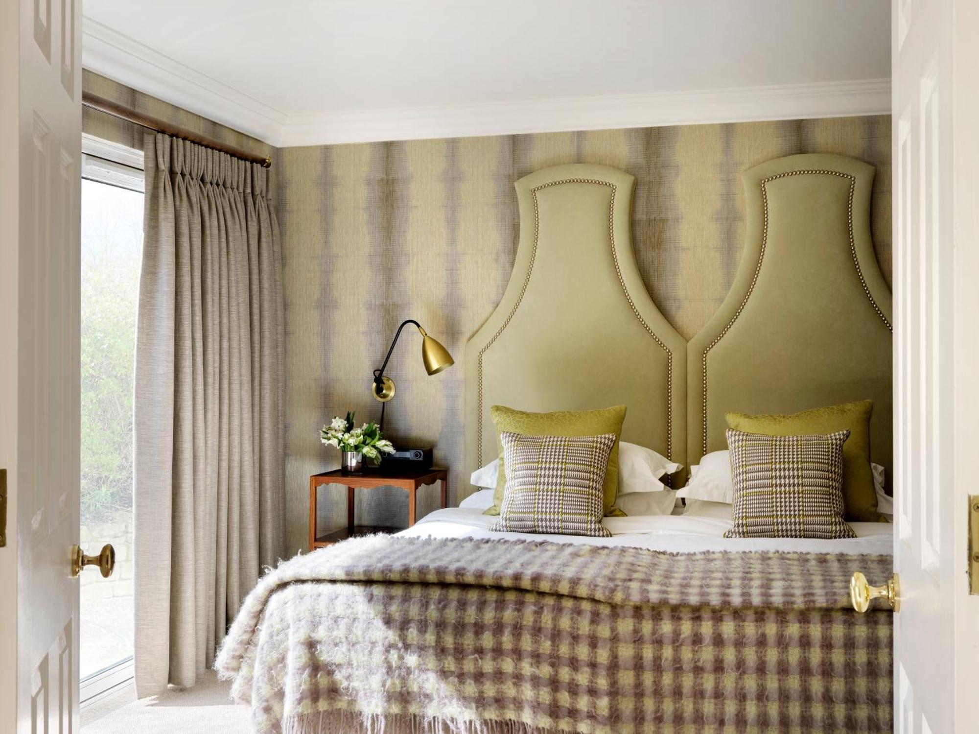 The Vineyard Hotel & Spa Newbury  Exterior photo