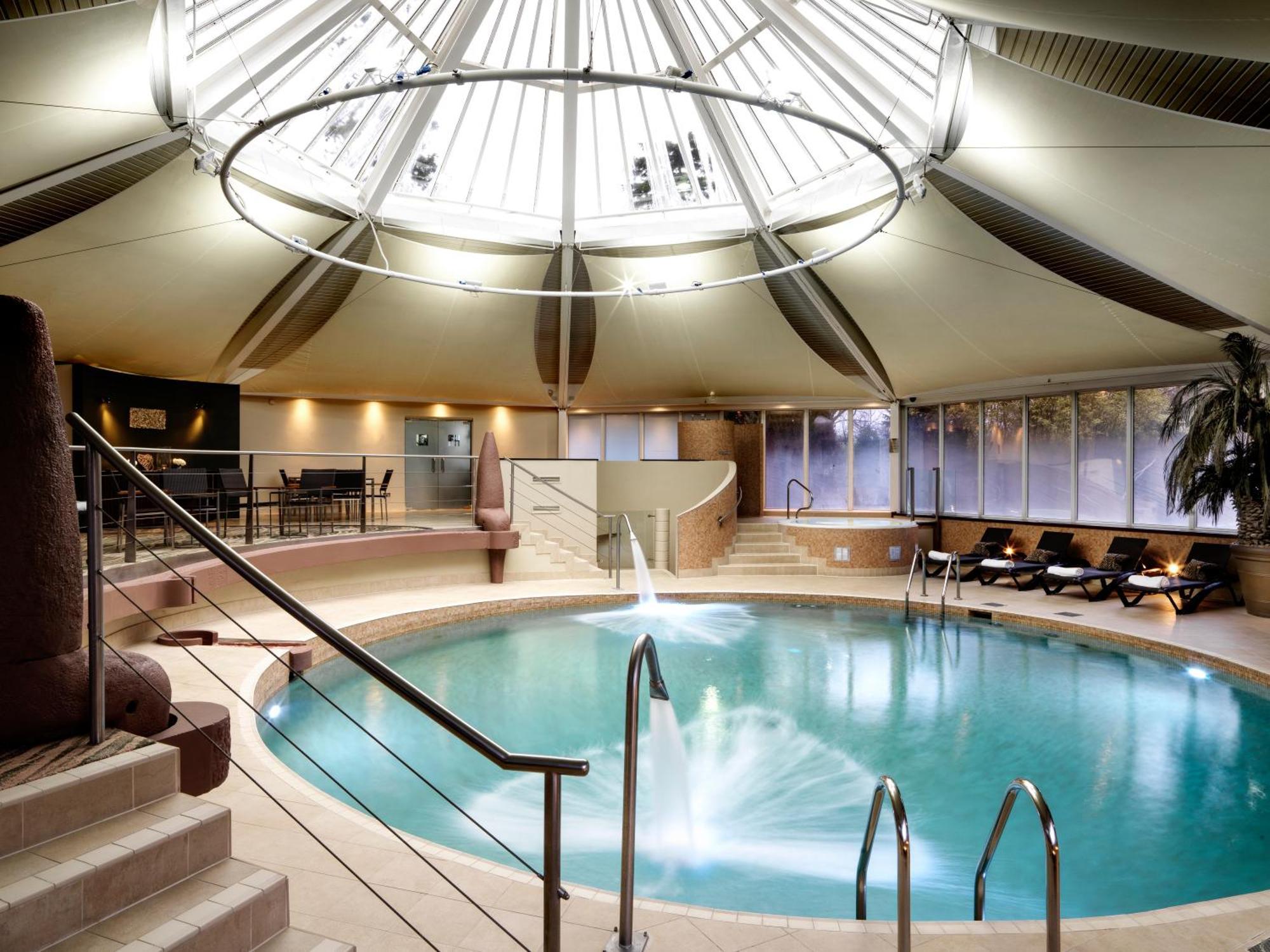 The Vineyard Hotel & Spa Newbury  Exterior photo