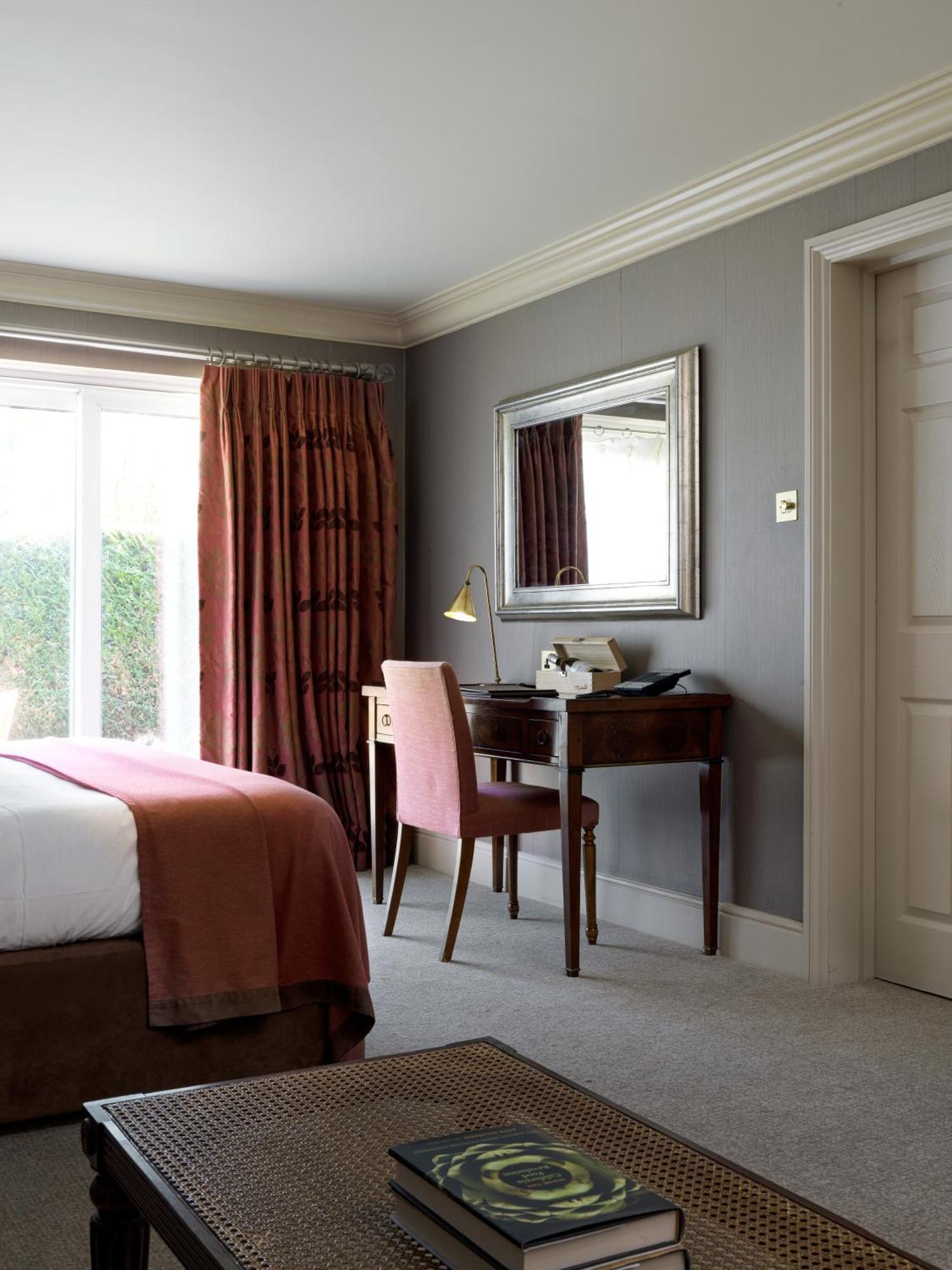 The Vineyard Hotel & Spa Newbury  Exterior photo
