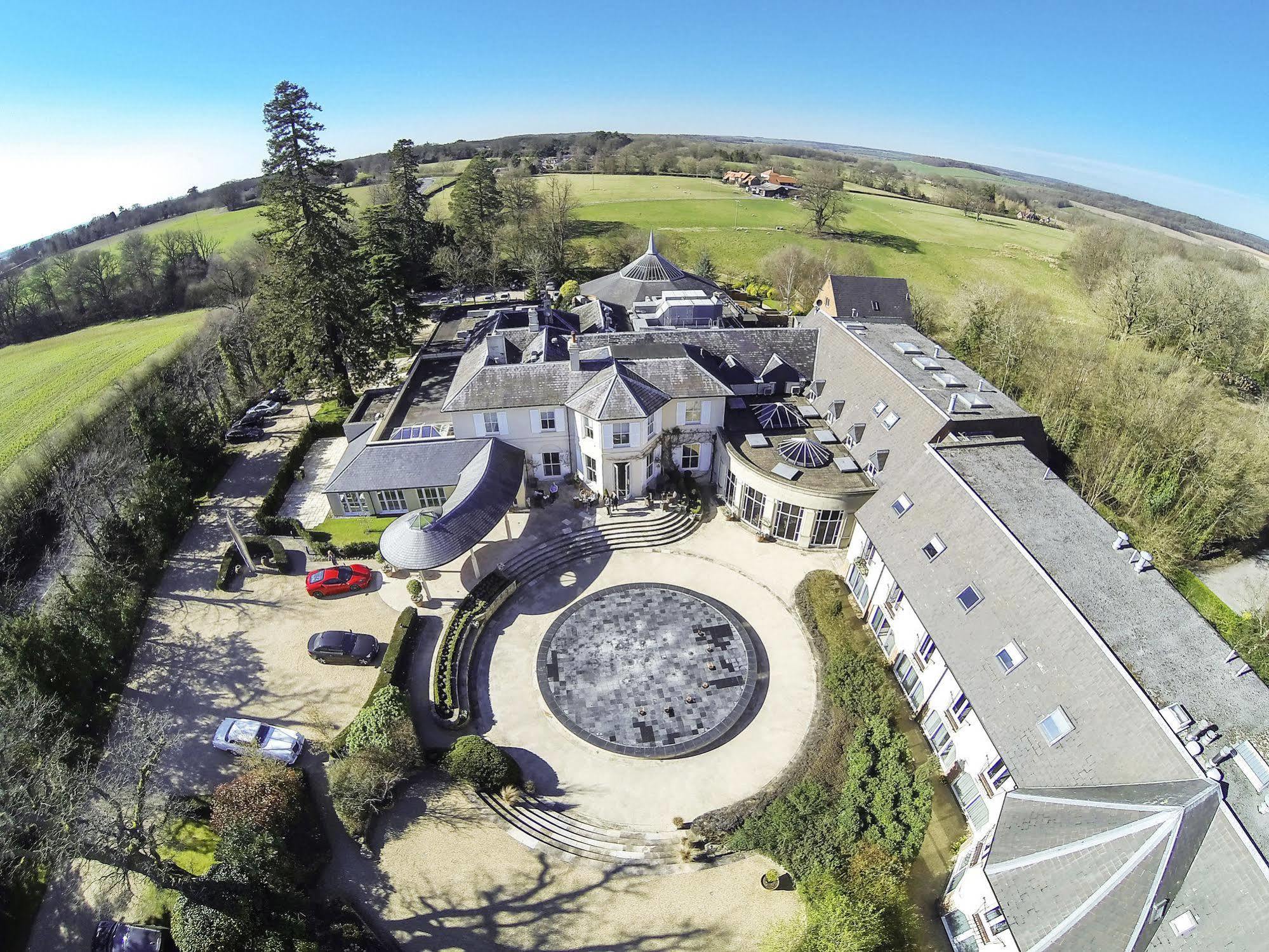 The Vineyard Hotel & Spa Newbury  Exterior photo