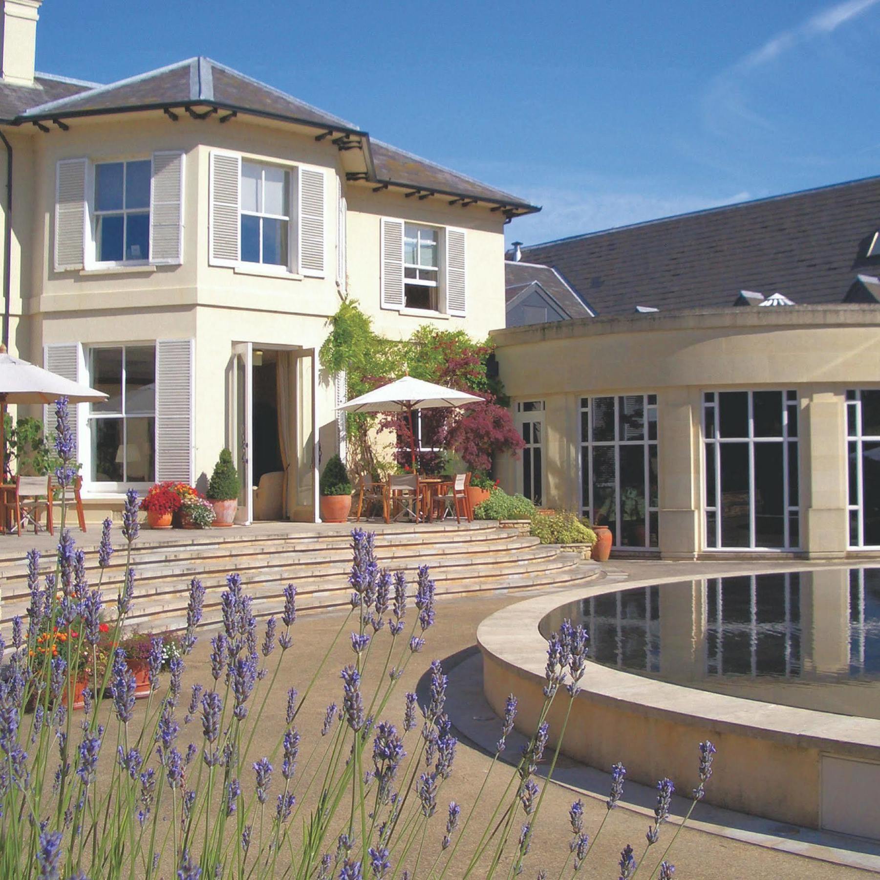 The Vineyard Hotel & Spa Newbury  Exterior photo