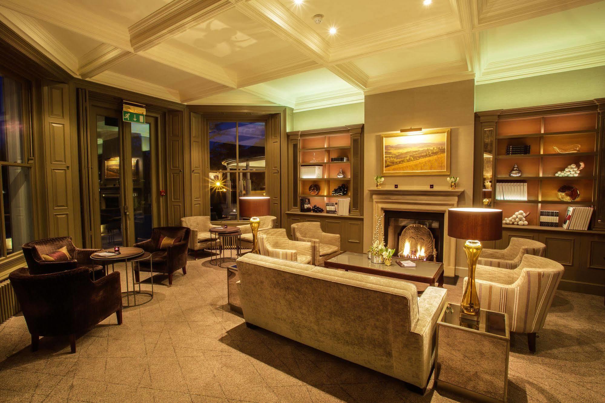 The Vineyard Hotel & Spa Newbury  Exterior photo